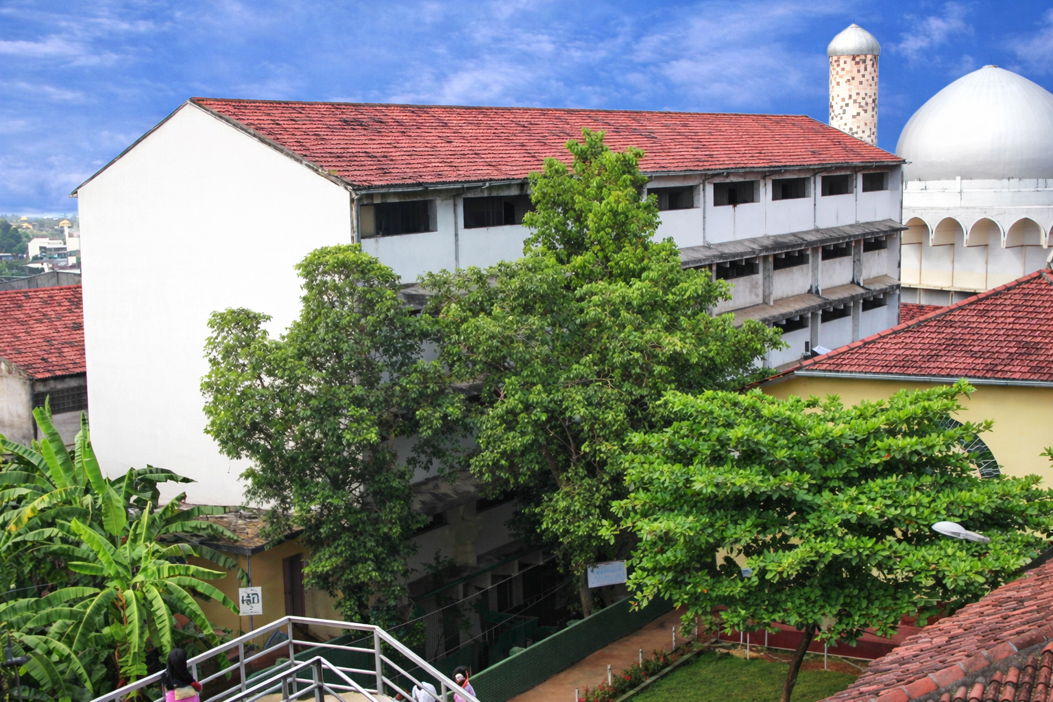 Hameed Al Husseinie College